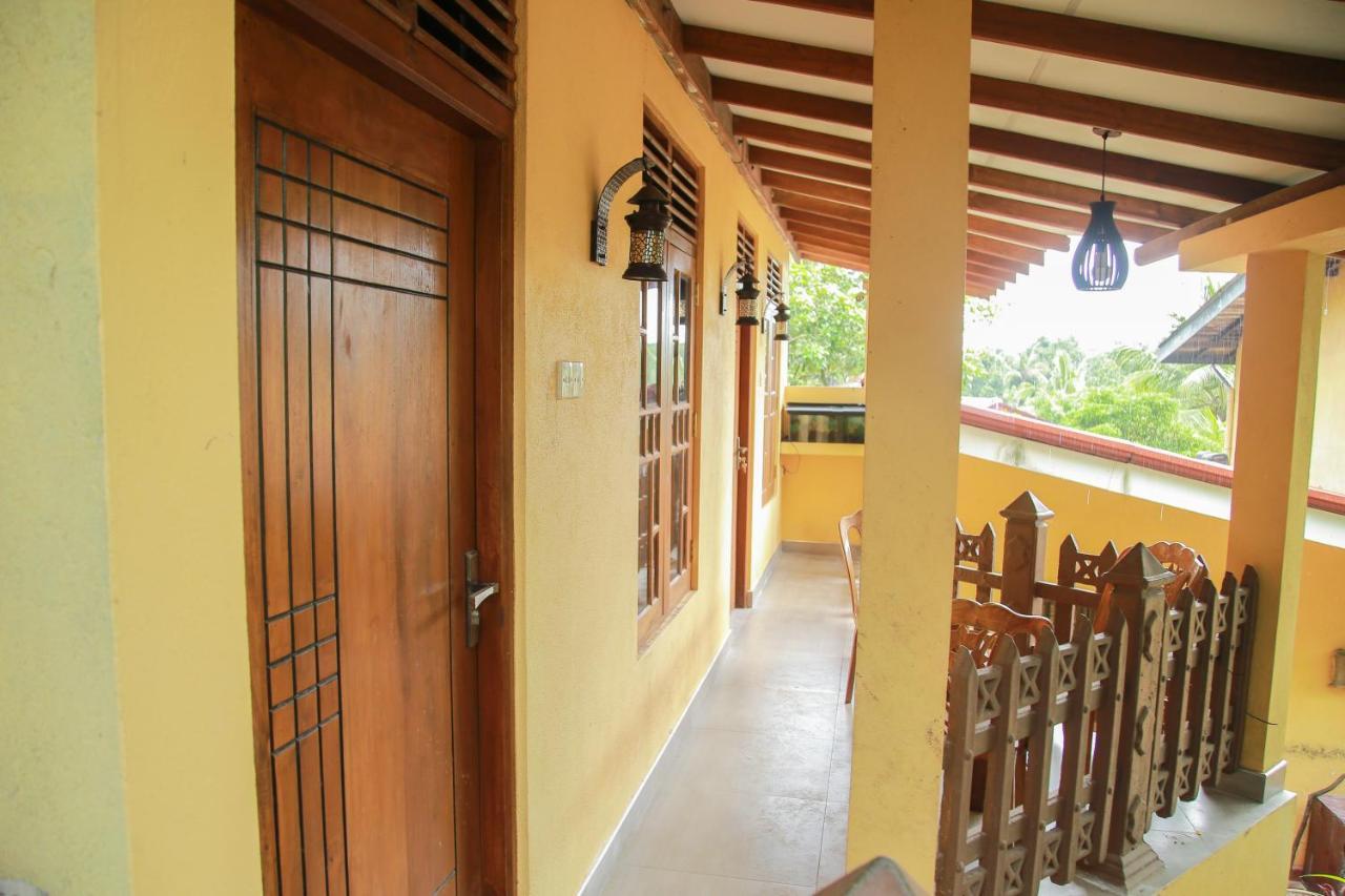 Guruge Guest House 阿杭格默 外观 照片