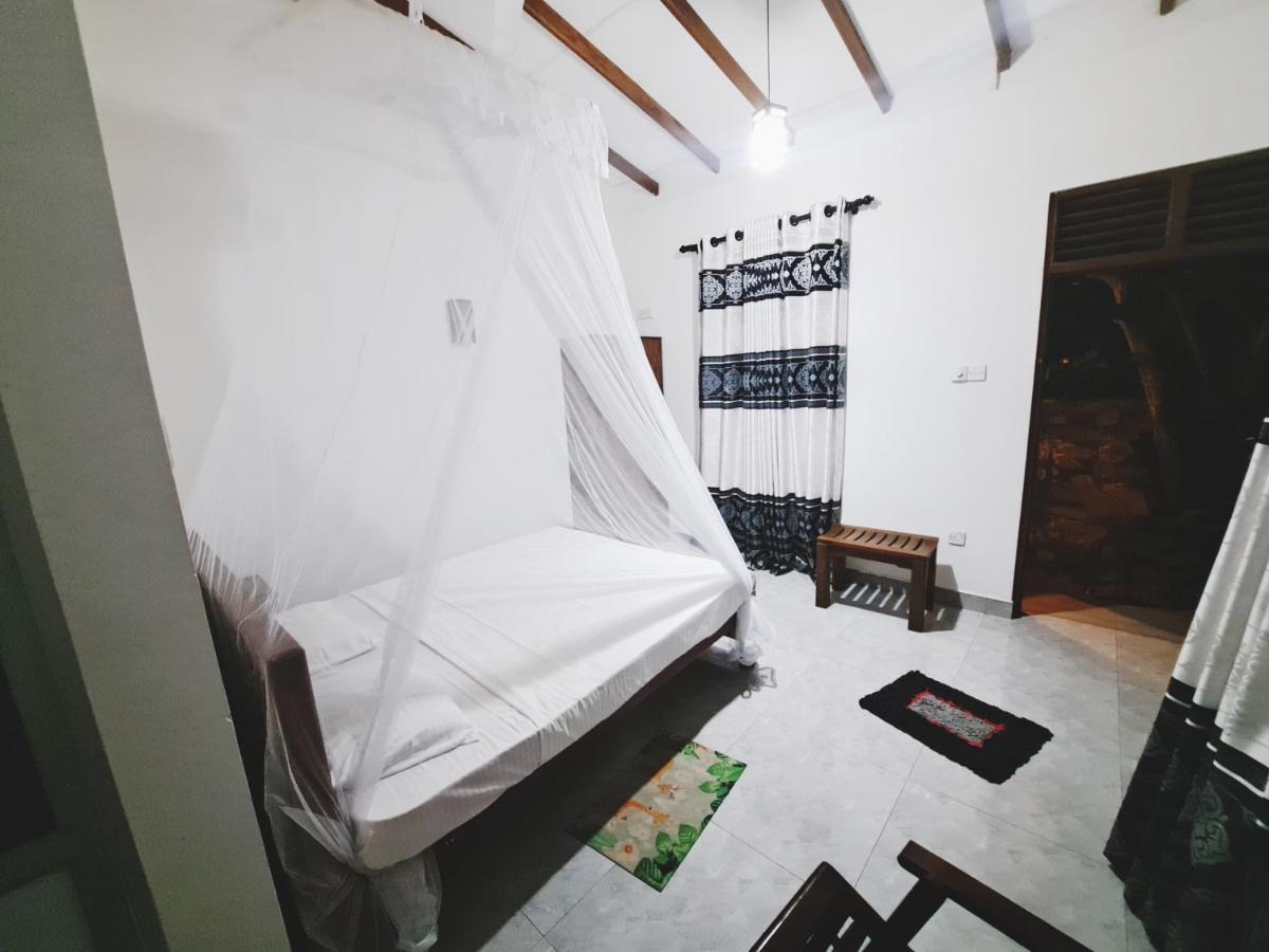 Guruge Guest House 阿杭格默 外观 照片